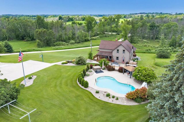 17111 KVITEK ROAD, Maribel, WI 54227