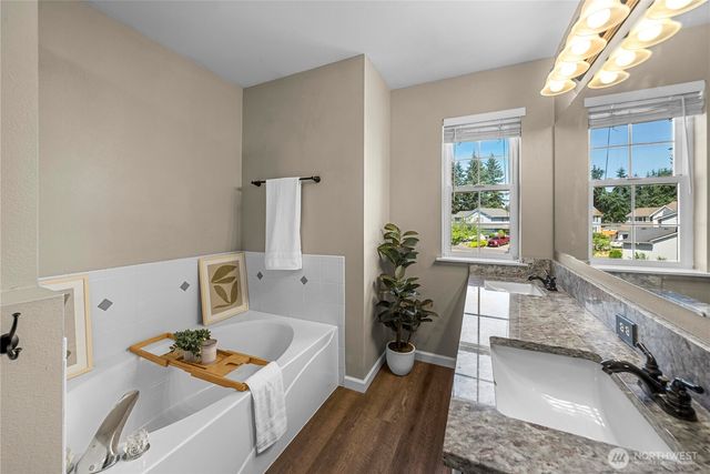 13511 110th Avenue Ct E, Puyallup, WA 98374