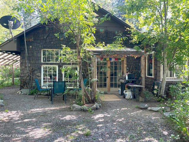 2256 Hoodoo Mountain Rd, Priest River, ID 83856