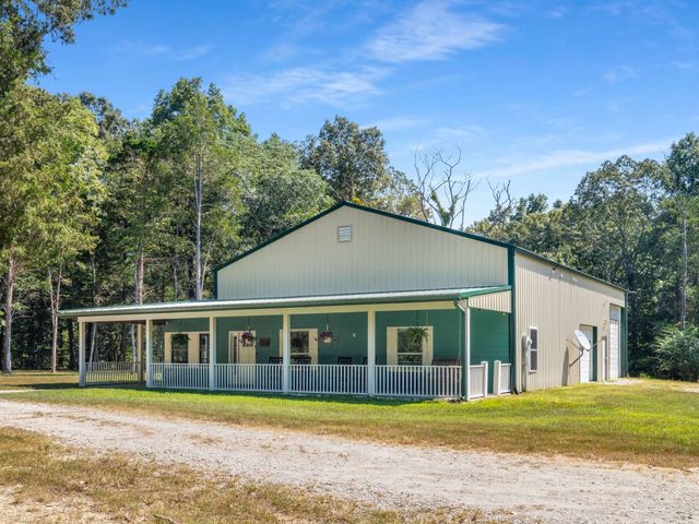 611 Rocky Dr, Dickson, TN 37055