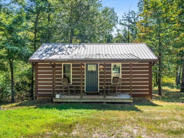 611 Rocky Dr, Dickson, TN 37055