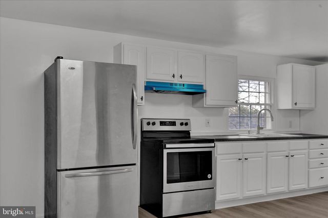 19 BACK ST, Mahanoy City, PA 17948