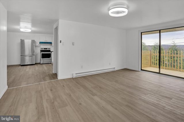 19 BACK ST, Mahanoy City, PA 17948