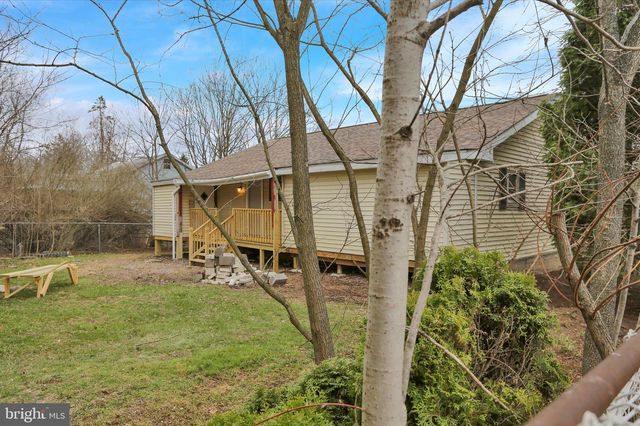 19 BACK ST, Mahanoy City, PA 17948