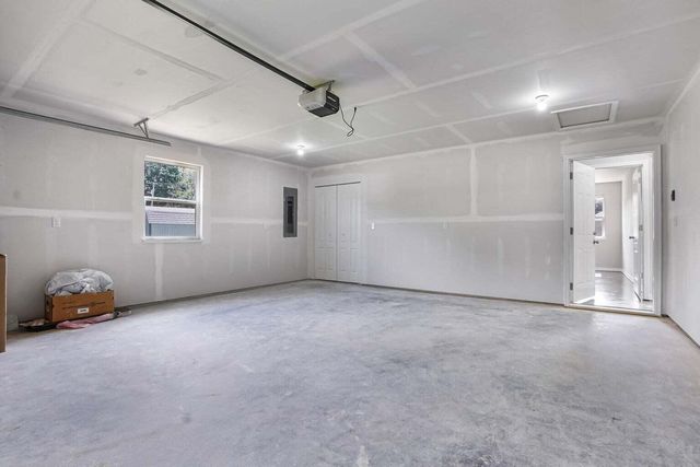 2502, 2503 Kody, Melissa & Courtney, West Plains, MO 65775