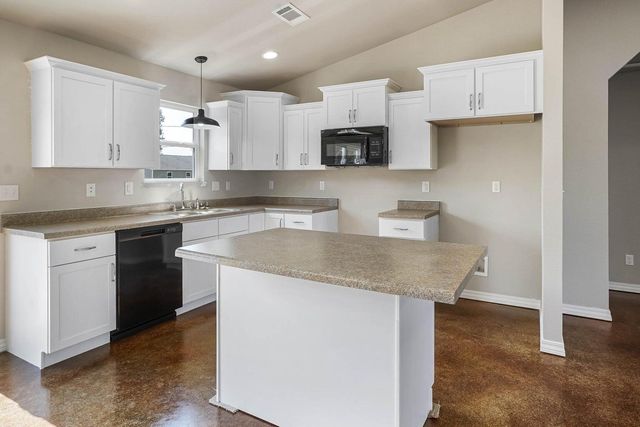 2502, 2503 Kody, Melissa & Courtney, West Plains, MO 65775