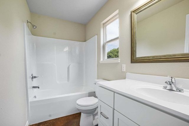 2502, 2503 Kody, Melissa & Courtney, West Plains, MO 65775