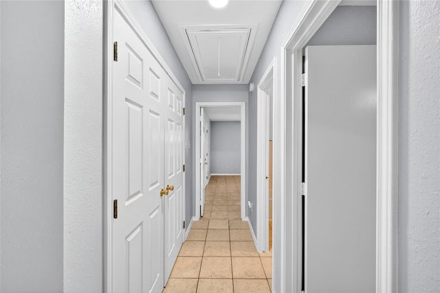 2135 Falling Oaks Road, Houston, TX 77038