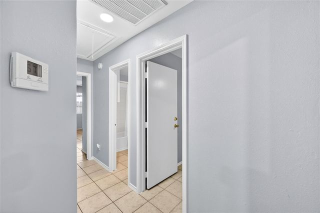 2135 Falling Oaks Road, Houston, TX 77038