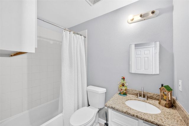 2135 Falling Oaks Road, Houston, TX 77038