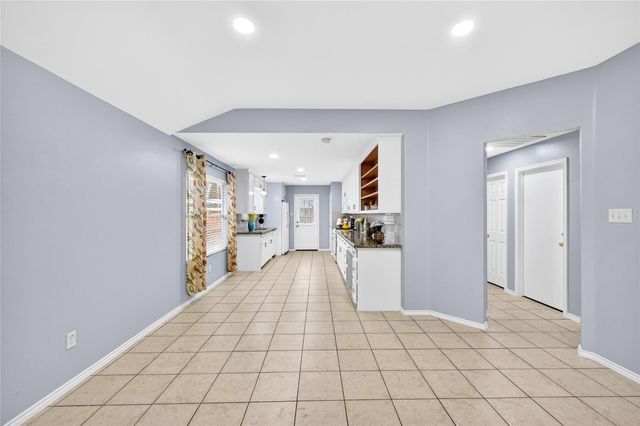 2135 Falling Oaks Road, Houston, TX 77038