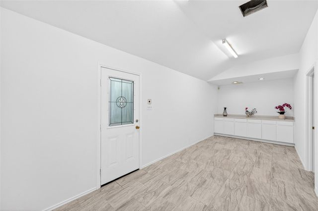 2135 Falling Oaks Road, Houston, TX 77038