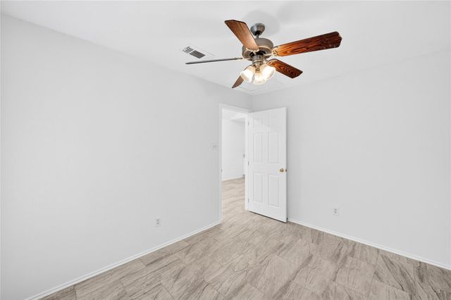 2135 Falling Oaks Road, Houston, TX 77038