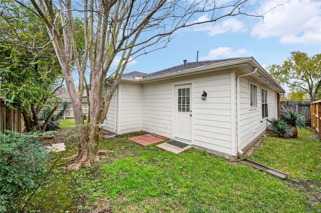 2135 Falling Oaks Road, Houston, TX 77038