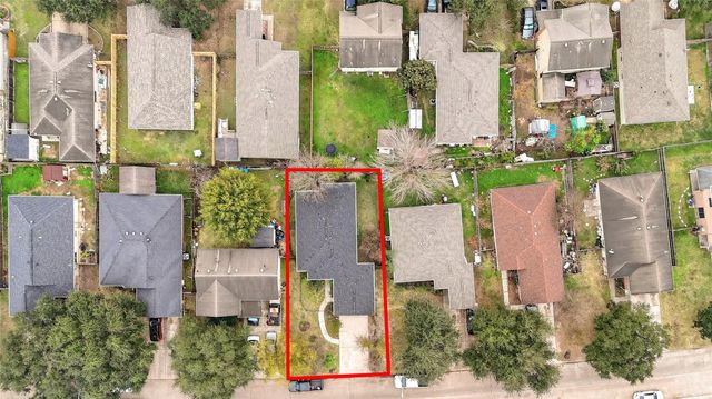 2135 Falling Oaks Road, Houston, TX 77038