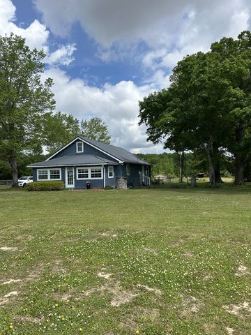 3655 Waynesboro Hwy, Lawrenceburg, TN 38464
