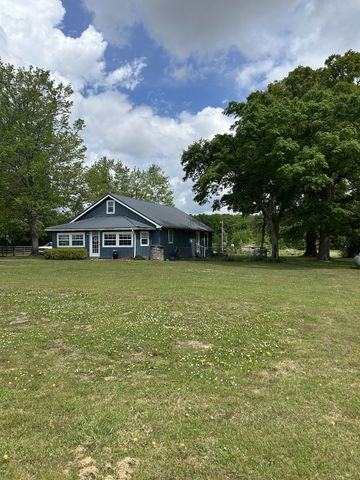 3655 Waynesboro Hwy, Lawrenceburg, TN 38464