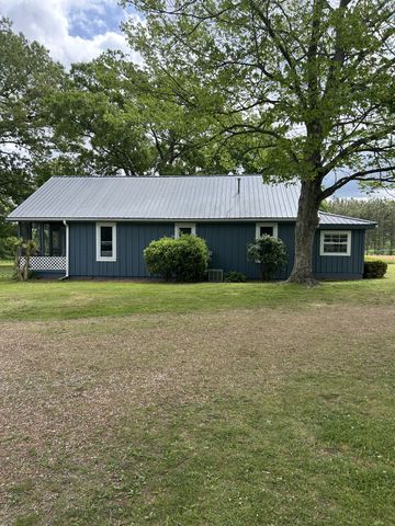 3655 Waynesboro Hwy, Lawrenceburg, TN 38464