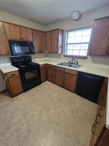 1500 N Grant Drive A, Sherman, TX 75092