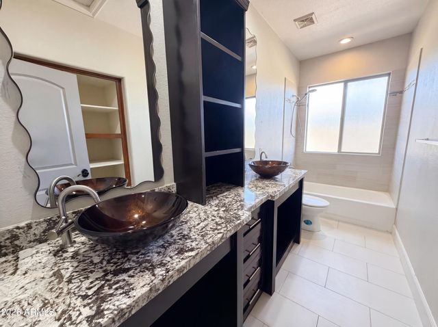 1738 E BERETTA Place, Chandler, AZ 85286