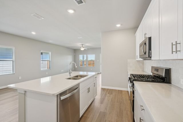 703 Leavenworth Drive, Princeton, TX 75071