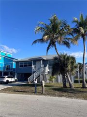 138 Gulf Island DR, Fort Myers Beach, FL 33931