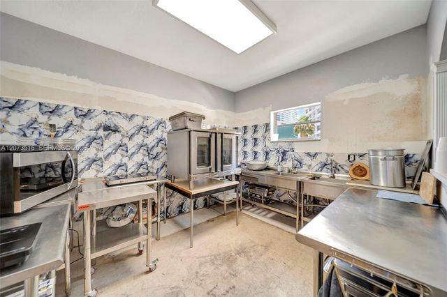 1801 S Ocean Drive 241, Hallandale Beach, FL 33009