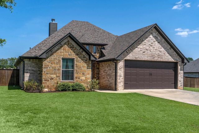 114 Saddle Brook Circle, Hallsville, TX 75650