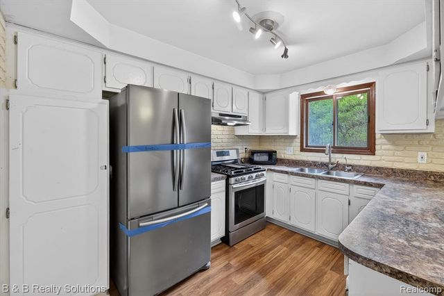 2467 N Lake George Road, Metamora, MI 48455