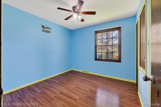 2467 N Lake George Road, Metamora, MI 48455