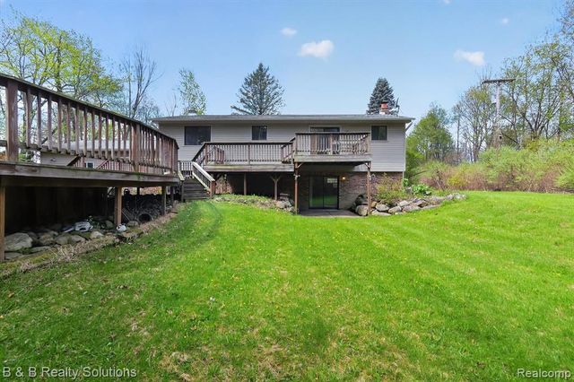 2467 N Lake George Road, Metamora, MI 48455