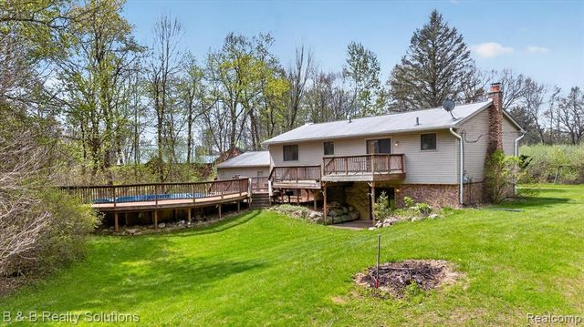2467 N Lake George Road, Metamora, MI 48455
