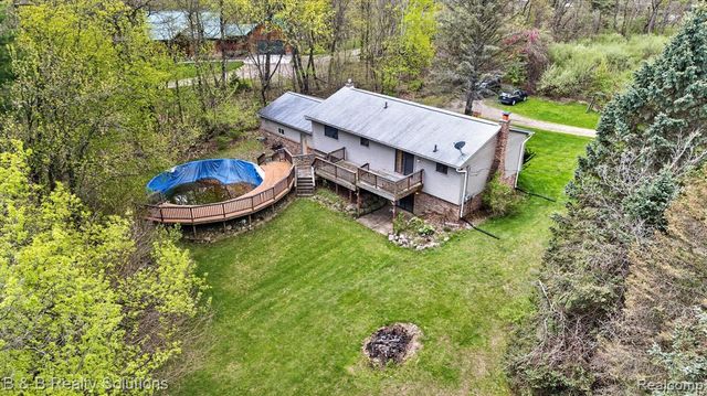 2467 N Lake George Road, Metamora, MI 48455