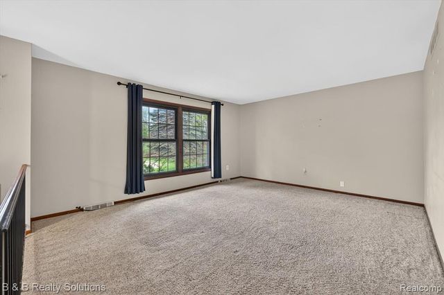 2467 N Lake George Road, Metamora, MI 48455