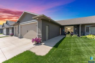 5407 S Eastwind Ave, Sioux Falls, SD 57108
