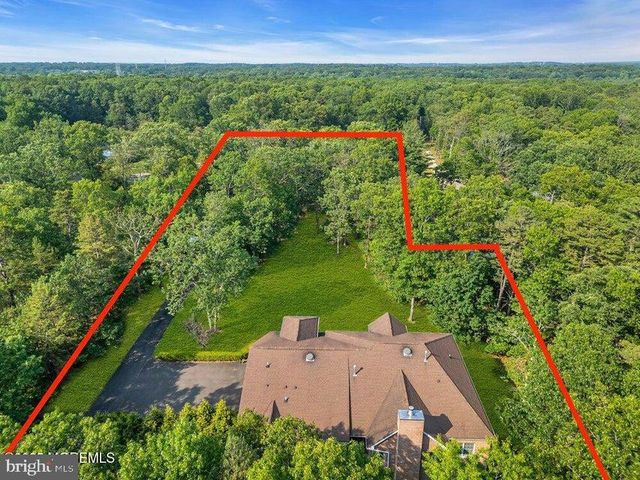 312 CLEARSTREAM RD, Jackson, NJ 08527