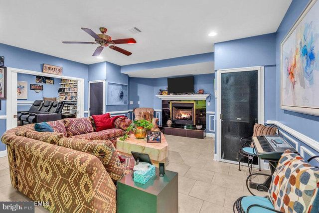 312 CLEARSTREAM RD, Jackson, NJ 08527