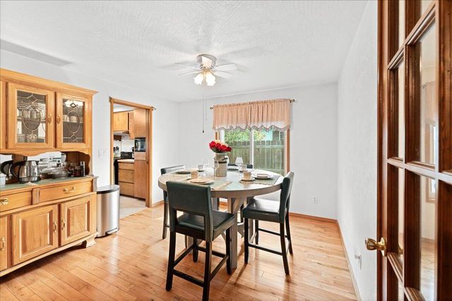 1841 Cascadia Circle, Medford, OR 97504
