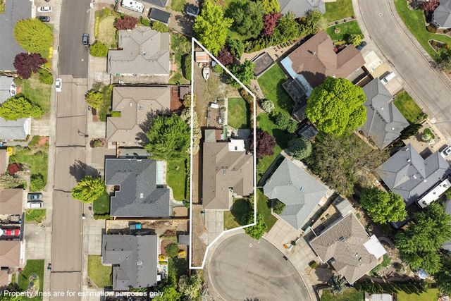 1841 Cascadia Circle, Medford, OR 97504