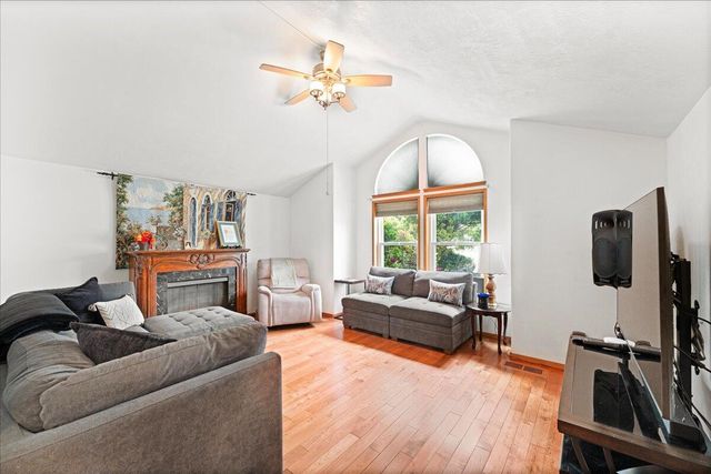 1841 Cascadia Circle, Medford, OR 97504