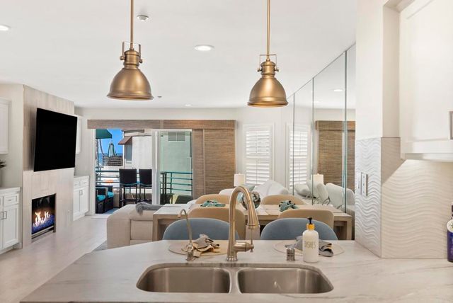 400 N The Strand 4, Oceanside, CA 92054
