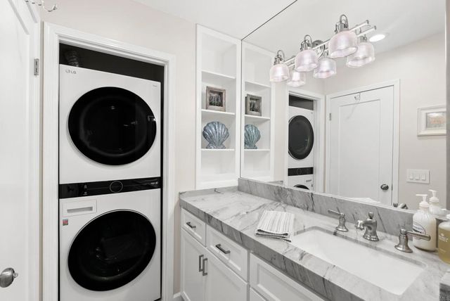 400 N The Strand 4, Oceanside, CA 92054