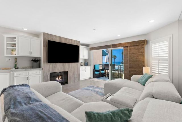 400 N The Strand 4, Oceanside, CA 92054