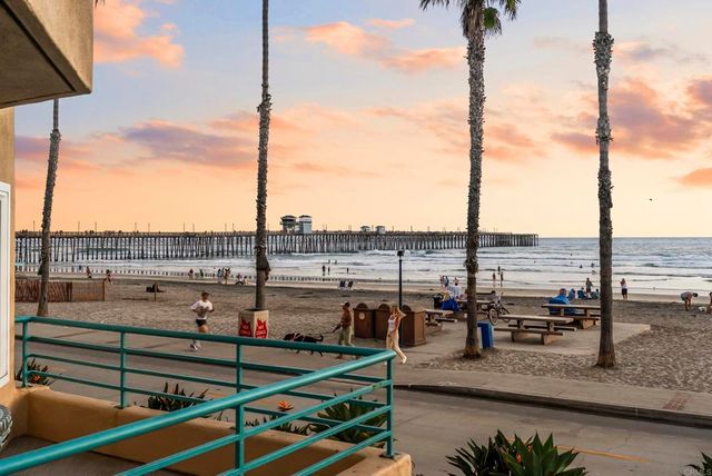 400 N The Strand 4, Oceanside, CA 92054
