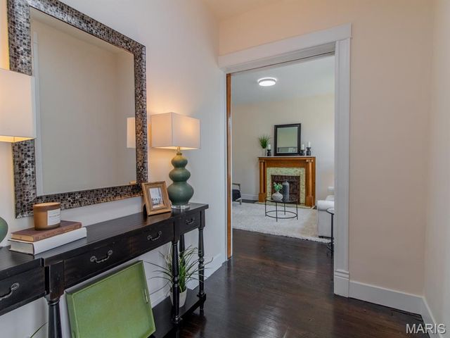 6212 Michigan Avenue, St Louis, MO 63111