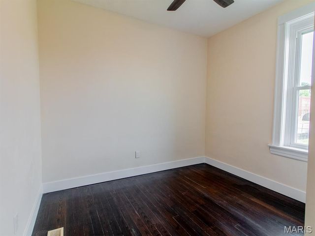6212 Michigan Avenue, St Louis, MO 63111