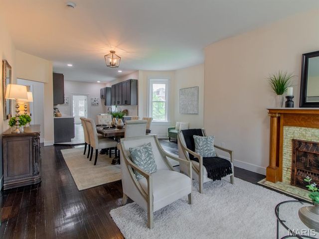 6212 Michigan Avenue, St Louis, MO 63111