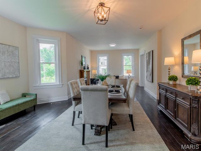 6212 Michigan Avenue, St Louis, MO 63111