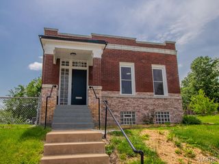 6212 Michigan Avenue, St Louis, MO 63111