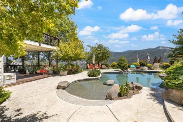 41723 Yosemite Pines, Oakhurst, CA 93644